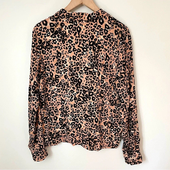 Aritzia Wilfred Emmeline Blouse Leopard  Print Button Up - Picture 5 of 9
